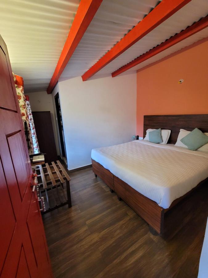 Reflections Guest House Ooty Bagian luar foto