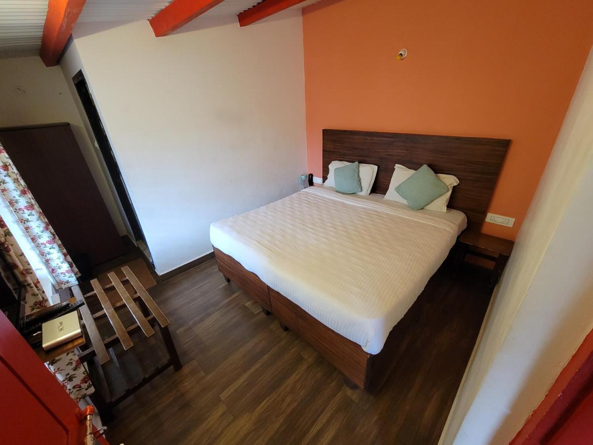 Reflections Guest House Ooty Bagian luar foto