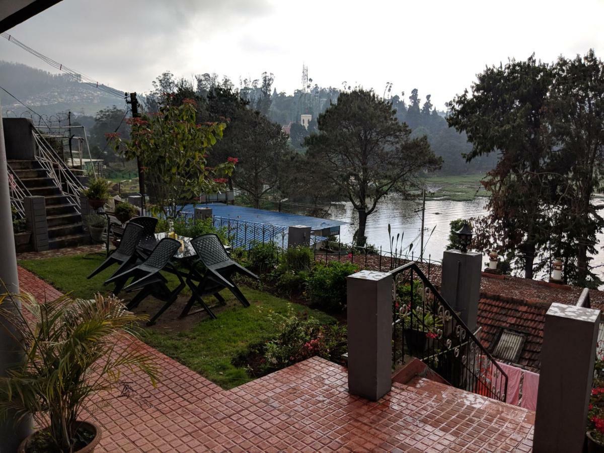 Reflections Guest House Ooty Bagian luar foto