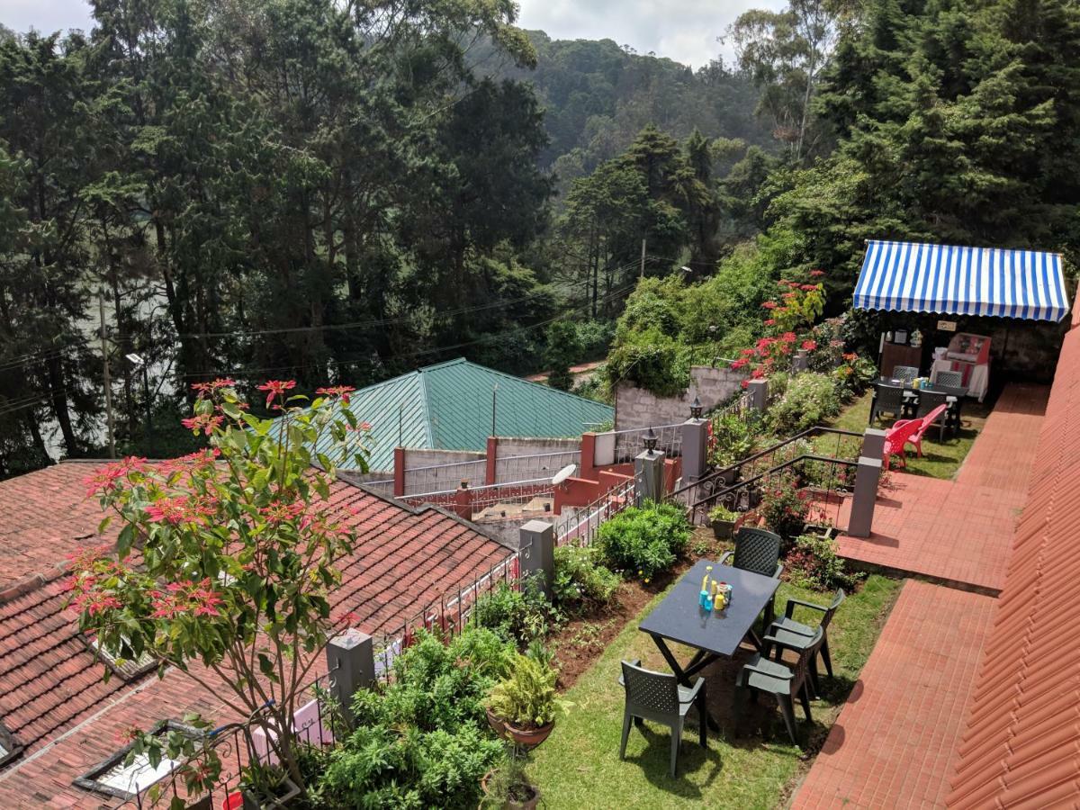 Reflections Guest House Ooty Bagian luar foto